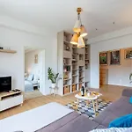 Sunny Apartment With Stunning View